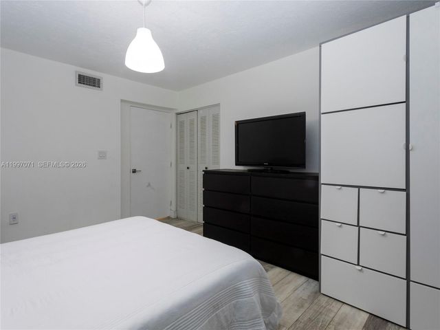 11722 SW 107th Ter, Miami, FL 33186