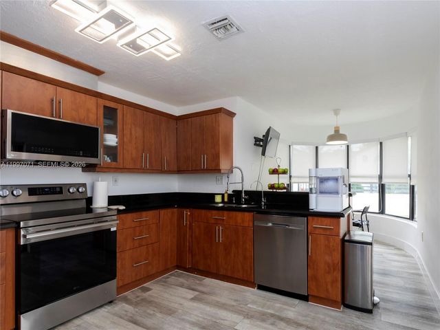 11722 SW 107th Ter, Miami, FL 33186