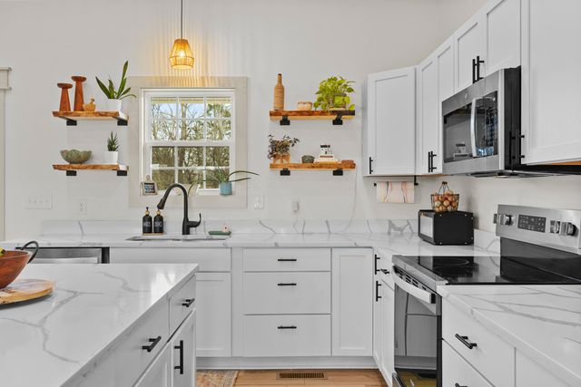 151 Covered Bridge Lane, Frankfort, KY 40601