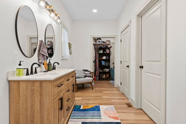 151 Covered Bridge Lane, Frankfort, KY 40601