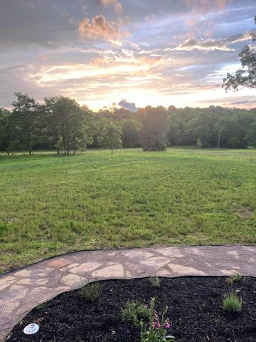 151 Covered Bridge Lane, Frankfort, KY 40601