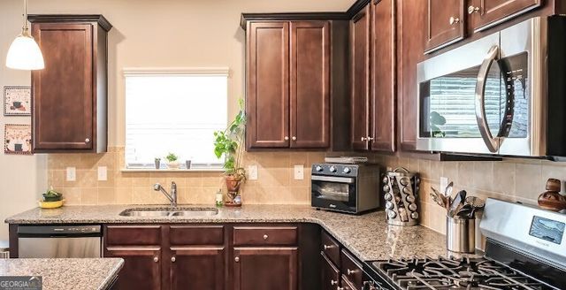 104 Camilla Drive, Carrollton, GA 30116