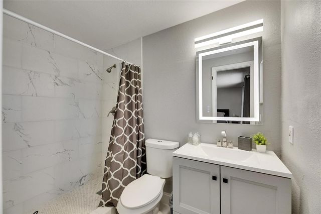 4710 TRAVERTINE DRIVE, Tampa, FL 33615