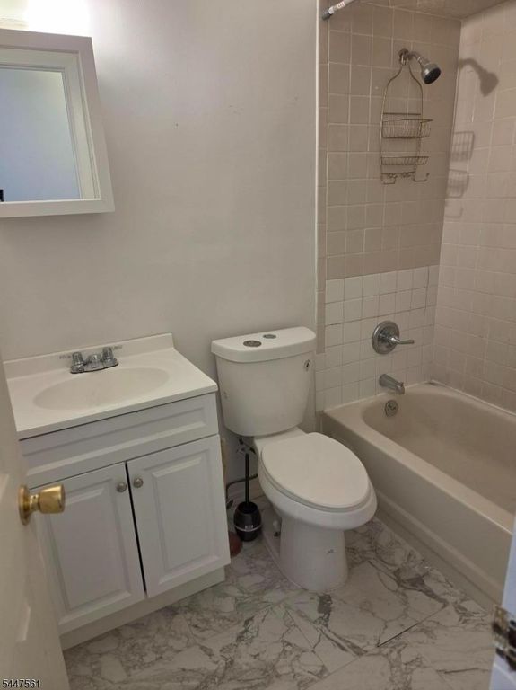 1 Sugar Loaf Ct Unit 2 2, Vernon Twp., NJ 07462 — photo 4