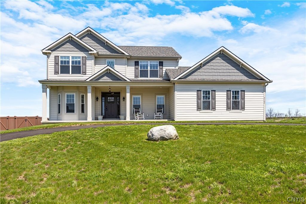 2100 Harkins Lane, Lysander, NY 13027