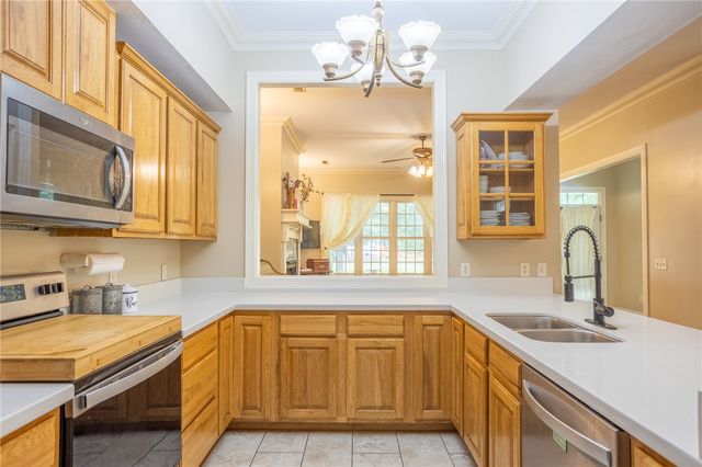 2651 N Westminster Drive, Fayetteville, AR 72704