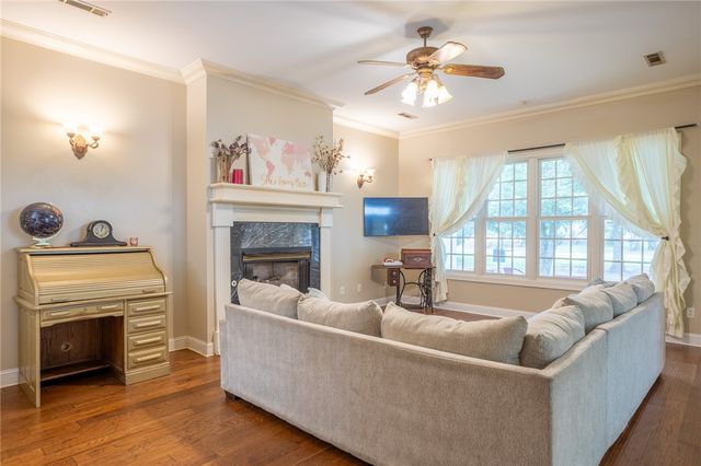 2651 N Westminster Drive, Fayetteville, AR 72704