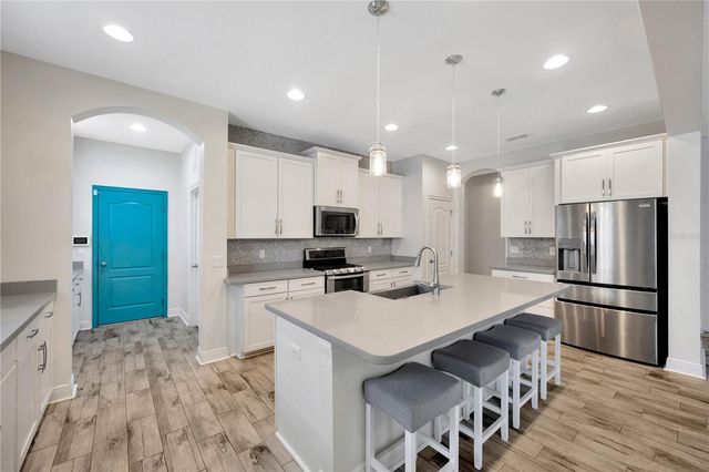 6518 PARK STRAND DRIVE, Apollo Beach, FL 33572