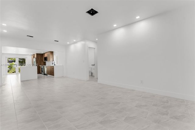 3611 SW 36th Street, West Park, FL 33023