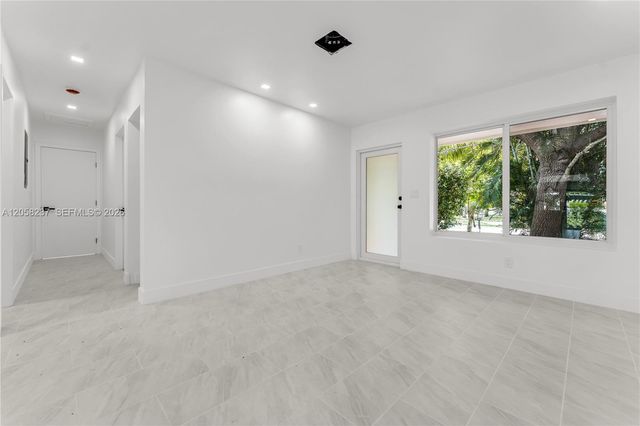 3611 SW 36th Street, West Park, FL 33023