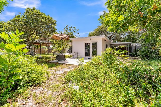 3611 SW 36th Street, West Park, FL 33023