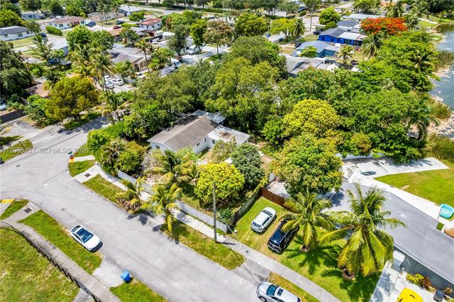 3611 SW 36th Street, West Park, FL 33023