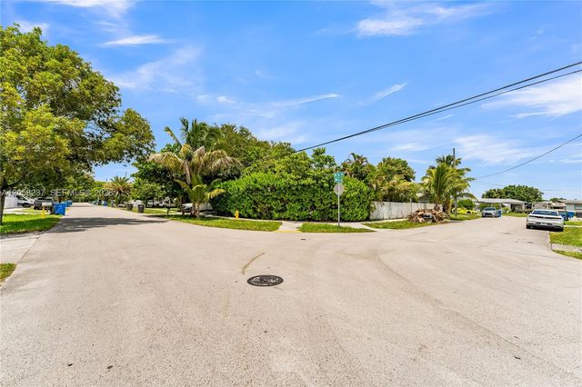 3611 SW 36th Street, West Park, FL 33023