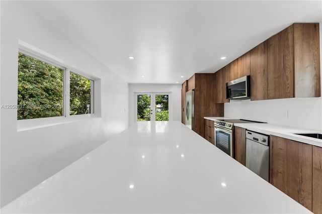 3611 SW 36th Street, West Park, FL 33023