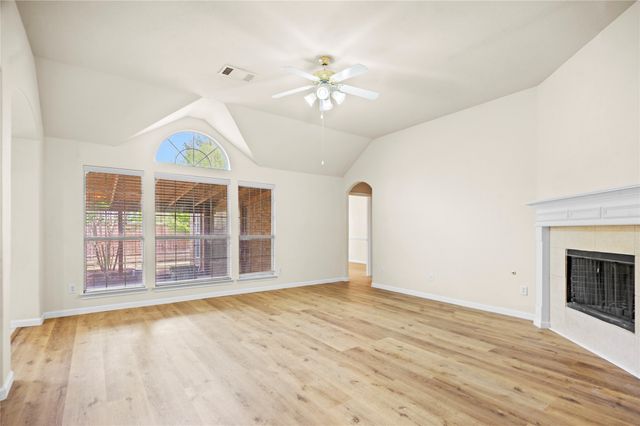 2716 Potter Court, Grand Prairie, TX 75052