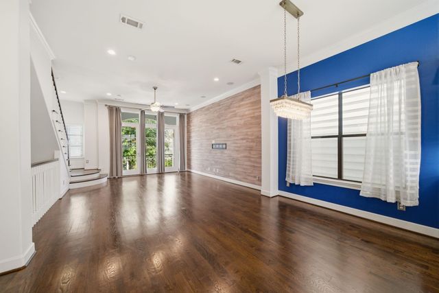 911 W Drew Street, Houston, TX 77006
