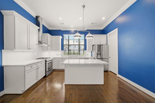 911 W Drew Street, Houston, TX 77006