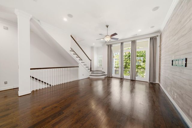 911 W Drew Street, Houston, TX 77006