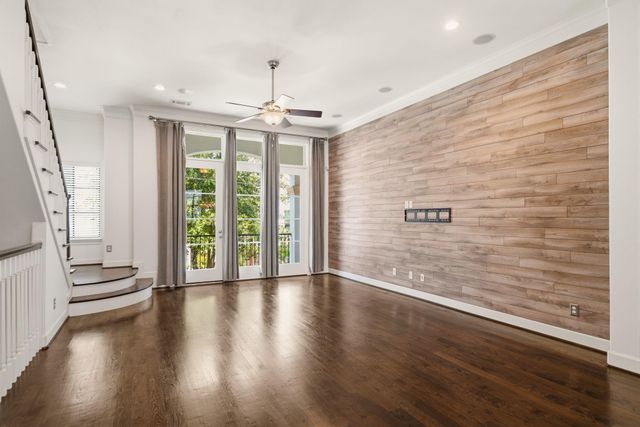 911 W Drew Street, Houston, TX 77006