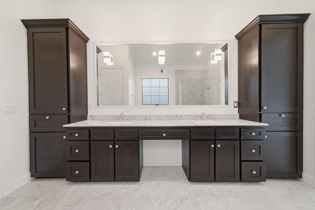 911 W Drew Street, Houston, TX 77006