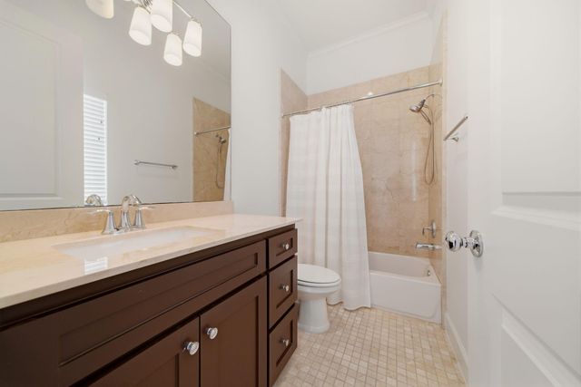 911 W Drew Street, Houston, TX 77006