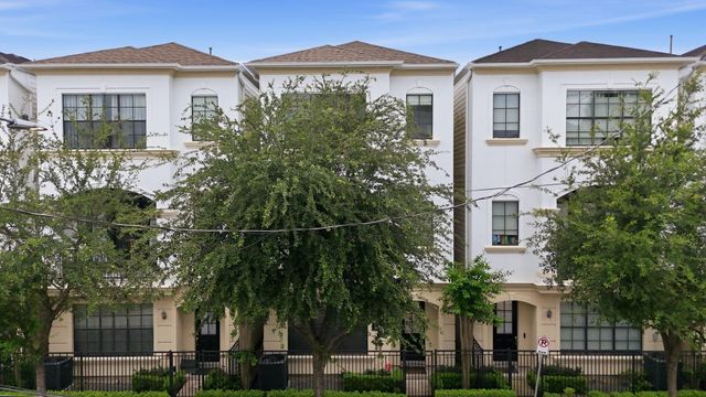 911 W Drew Street, Houston, TX 77006