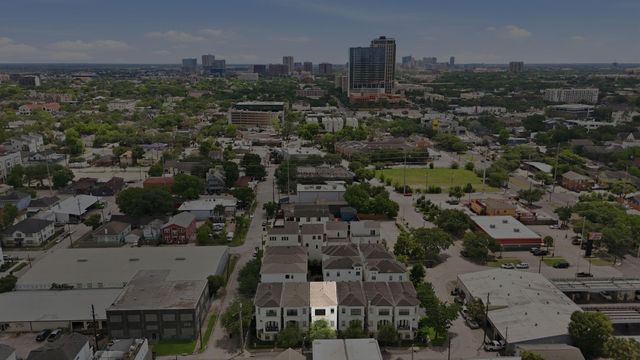 911 W Drew Street, Houston, TX 77006