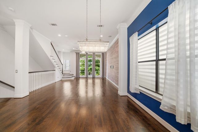 911 W Drew Street, Houston, TX 77006