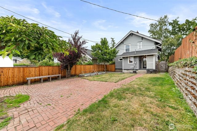 912 N Grant Avenue, Tacoma, WA 98403