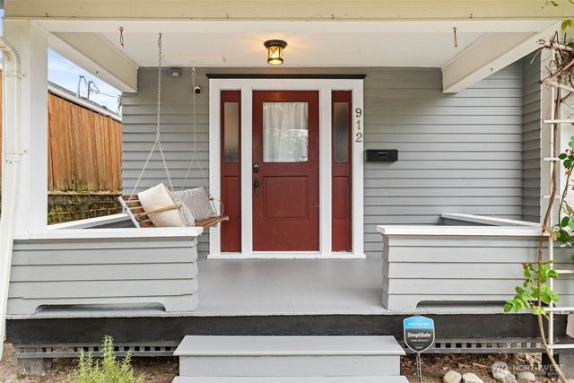 912 N Grant Avenue, Tacoma, WA 98403