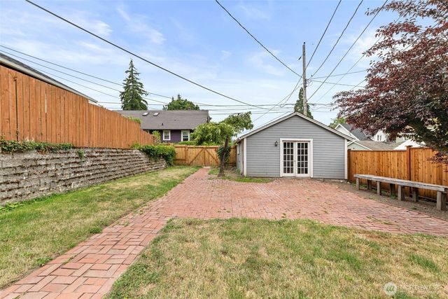 912 N Grant Avenue, Tacoma, WA 98403