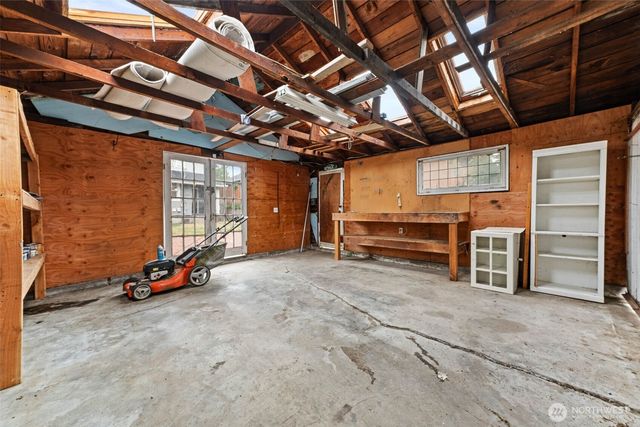 912 N Grant Avenue, Tacoma, WA 98403
