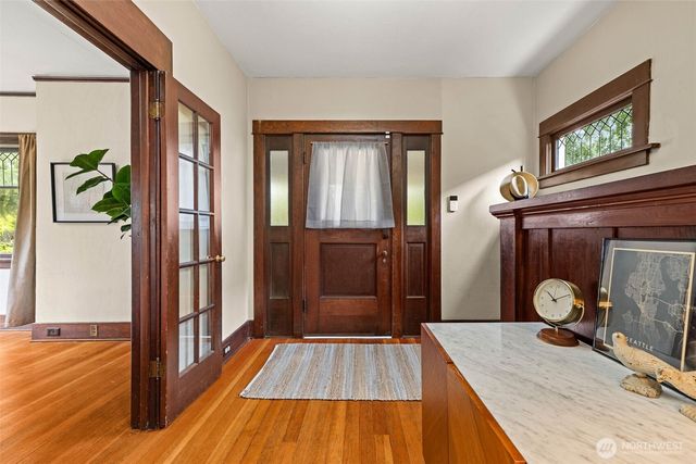 912 N Grant Avenue, Tacoma, WA 98403