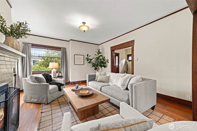 912 N Grant Avenue, Tacoma, WA 98403