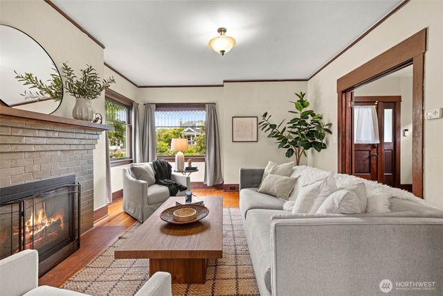 912 N Grant Avenue, Tacoma, WA 98403