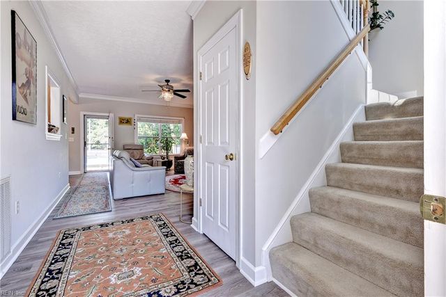 305 Minnie CIR, Newport News, VA 23608
