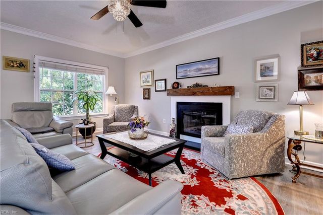 305 Minnie CIR, Newport News, VA 23608