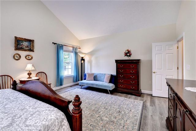 305 Minnie CIR, Newport News, VA 23608