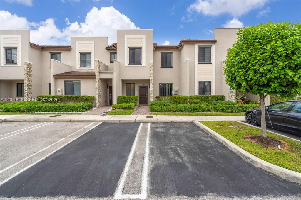 21444 NE 2nd Path, Miami, FL 33179