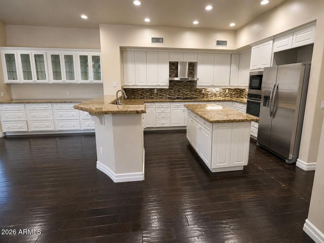 21644 N 61st Avenue, Glendale, AZ 85308