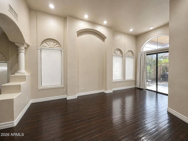 21644 N 61st Avenue, Glendale, AZ 85308