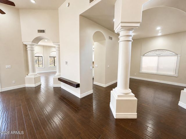 21644 N 61st Avenue, Glendale, AZ 85308
