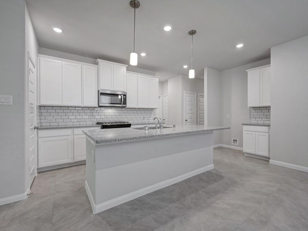 18754 Timber Glen Drive, Montgomery, TX 77316
