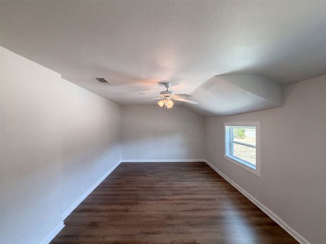 1418 Moss Street, Gainesville, TX 76240