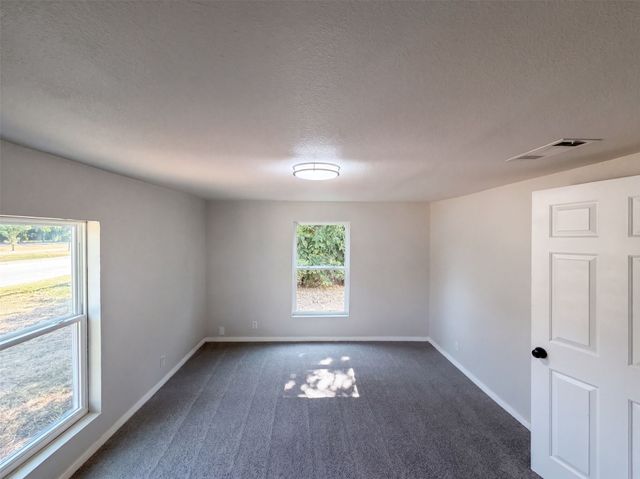 1418 Moss Street, Gainesville, TX 76240