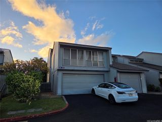98-1475 Kaahumanu Street A150, Aiea, HI 96701