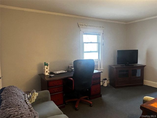 25 Martha Terrace Upper, Floral Park, NY 11001