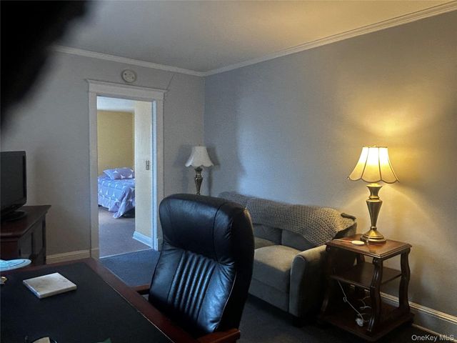 25 Martha Terrace Upper, Floral Park, NY 11001