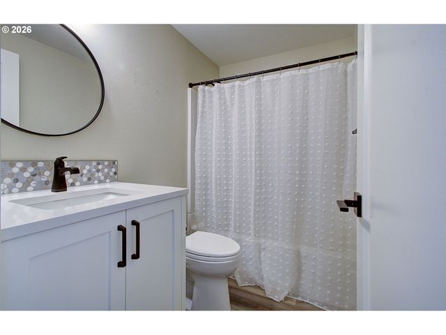 11708 Ne 31ST St, Vancouver, WA 98682