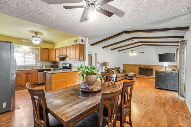 1488 Whittier Avenue, Clovis, CA 93611